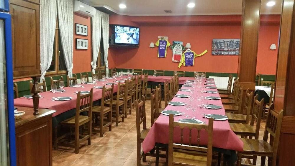 Pension Bide-Ondo Amorebieta-Etxano Buitenkant foto