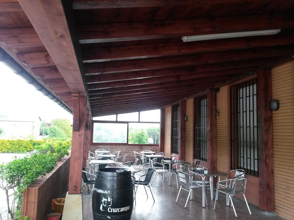 Pension Bide-Ondo Amorebieta-Etxano Buitenkant foto